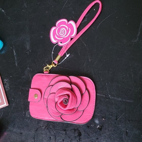 Vintage pink leather wristlet - Picture 2 of 5